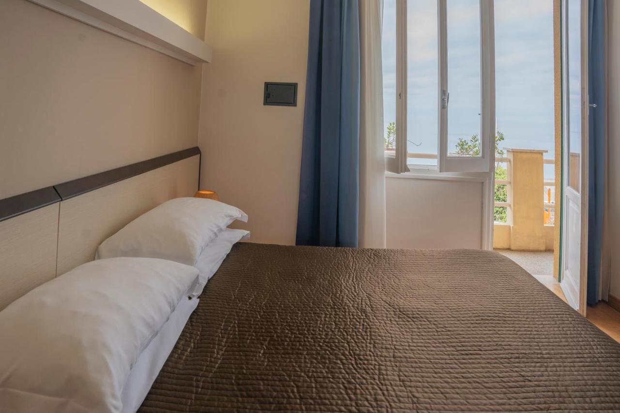 Albergo Celeste سيستري ليفانتي المظهر الخارجي الصورة